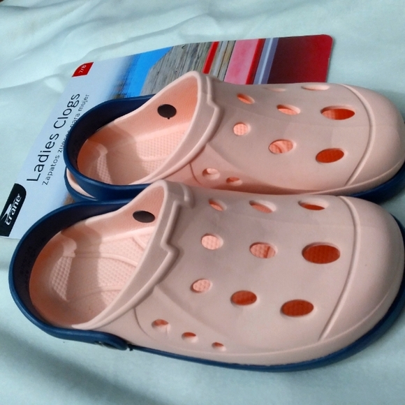 Crane Shoes - 🐦 Crane Pink & Navy Clogs